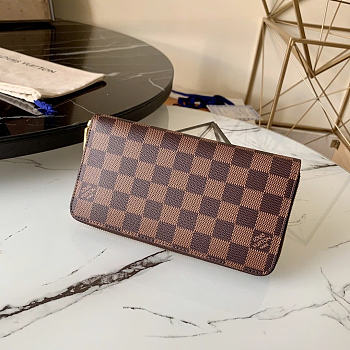 Louis Vuitton LV Wallet Size 19X10cm