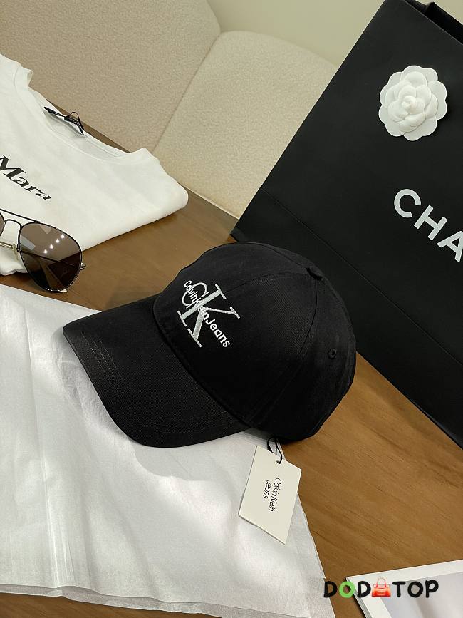 CK hat black - 01 - 1
