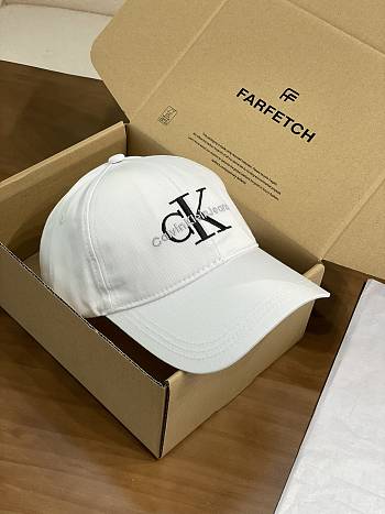 CK hat white - 01