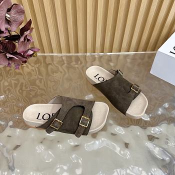 LOEWE slides green