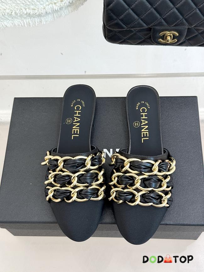 Chanel Slide logo - 01 - 1