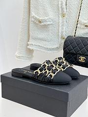 Chanel Slide logo - 01 - 6
