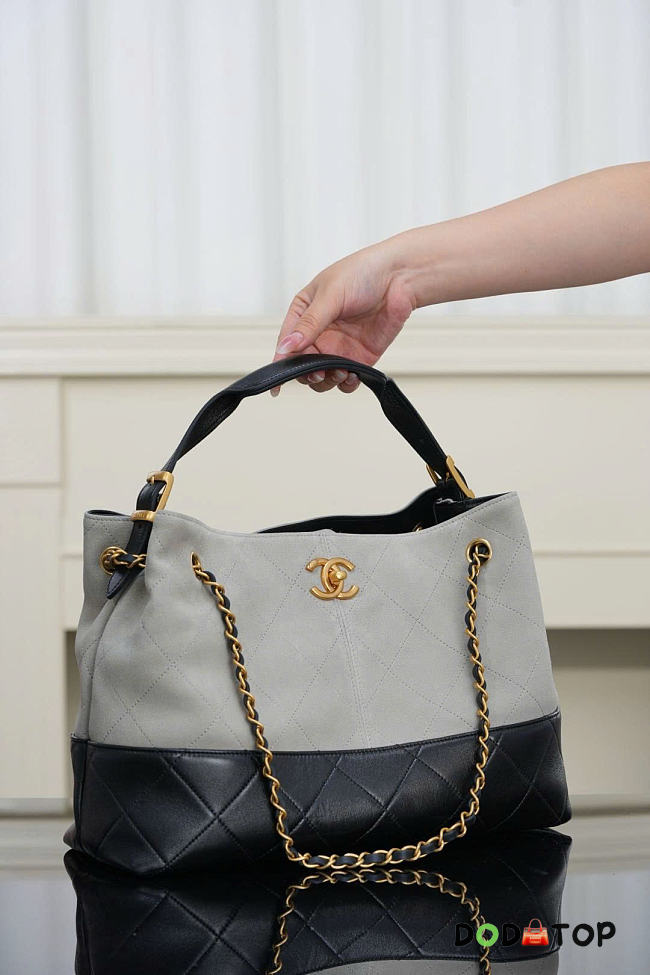 Chanel crossbody bag size 36x24x12 cm - 1