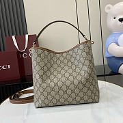 Gucci GG Emblem Shoulder Bag Brown Size 25x 25x 15.5cm - 1