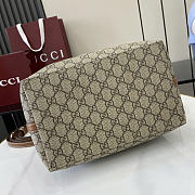 Gucci GG Emblem Shoulder Bag Brown Size 25x 25x 15.5cm - 2