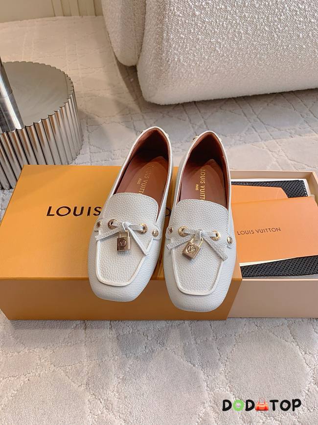 Louis Vuitton Flore Car Shoe calfskin white  - 1