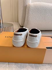 Louis Vuitton Flore Car Shoe calfskin white  - 6