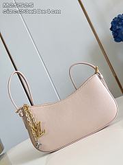 Louis Vuitton M25784 Pochette LV Bloom beige bag size 23 x 10 x 4 cm - 1