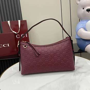 GG Emblem medium shoulder red bag size 30x19x10cm