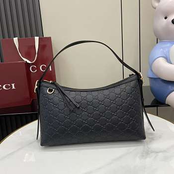 GG Emblem medium shoulder black bag size 30x19x10cm