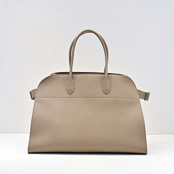The row Soft Margaux 15 leather bag size 43x24x30cm
