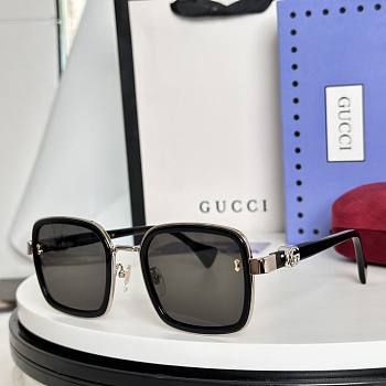 Gucci Sunglasses 25