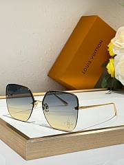 LV Sunglasses 30 - 3