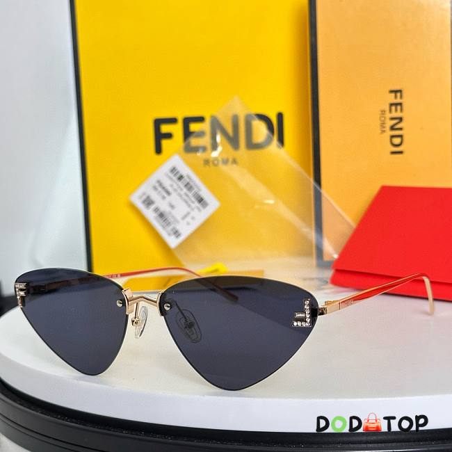 Fendi Sunglasses 34 - 1