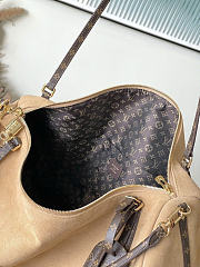 Louis Vuitton M26451 Express Travel bag size 20 x 27 x 45  - 4