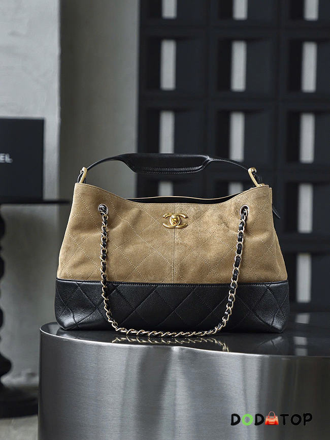 Chanel crossbody bag size 28X40X15cm - 1