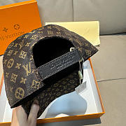 LV hat - 08 - 5