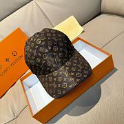 LV hat - 08 - 4