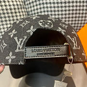 LV hat - 09 - 5