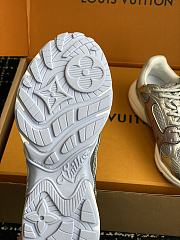 Louis Vuitton sneaker gray - 5