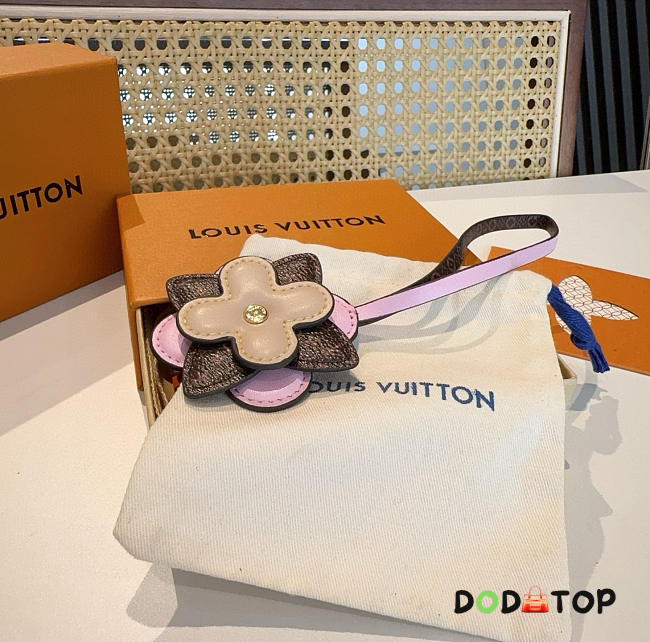 Louis Vuitton Keychain -12 - 1
