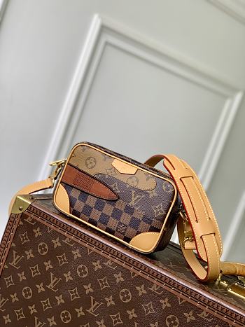 Louis Vuitton Trocadéro bag size 13 x 6.5 x 20cm