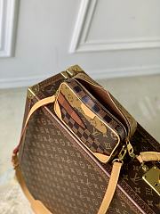 Louis Vuitton Trocadéro bag size 13 x 6.5 x 20cm - 3