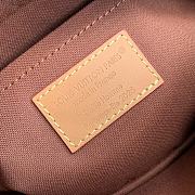 Louis Vuitton Trocadéro bag size 13 x 6.5 x 20cm - 2