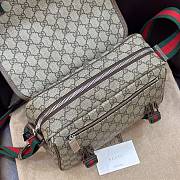 Gucci Supreme bag size 27x20x10cm - 2