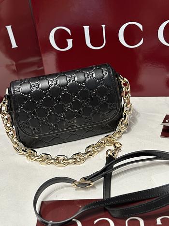 GG Emblem small shoulder bag black size 20.5x 13x 7cm
