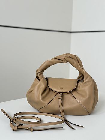 Fendi spy logo bag beige size 32x12x18cm