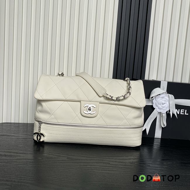 Chanel Vintage white bag size 36X24X12 cm - 1
