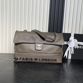 Chanel Vintage gray bag size 36X24X12 cm