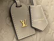 Louis Vuitton M25575 Avenue MM beige bag size 38.5 x 24 x 15cm  - 2