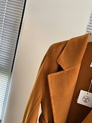 Hermes Women's Long Jacket orange - 6