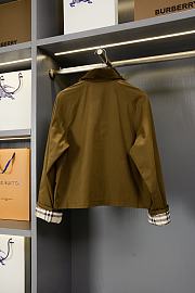 Burberry Women's Jacket green - 3