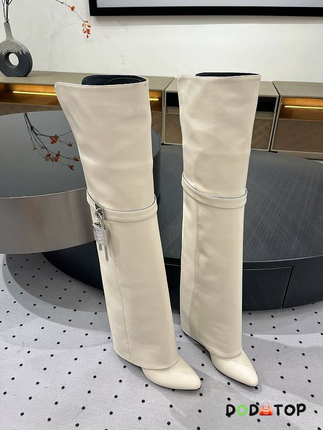 Givenchy Cuissardes En Cuir Shark Lock boots white - 1