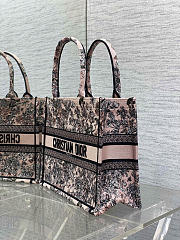 Dior Lucky Medium Dior Book Tote bag size  36 x 27.5 x 16.5 cm - 6