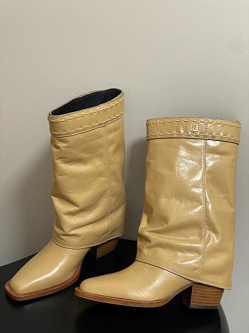 Fendi Minerva beige boots shiny leather