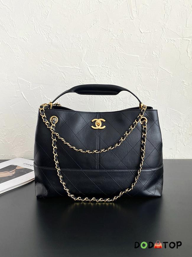 Chanel crossbody bag size 33×12×24cm - 1