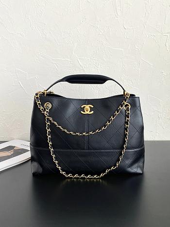 Chanel crossbody bag size 33×12×24cm