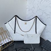 Chanel Maxi Hobo bag tote white size 36×59×13cm - 1
