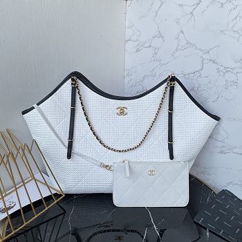 Chanel Maxi Hobo bag tote white size 36×59×13cm