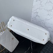 Chanel Maxi Hobo bag tote white size 36×59×13cm - 6