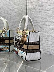 Dior lady bag Souvenir Natural raffia and multicolored embroidered cotton size 24x11x20cm   - 6