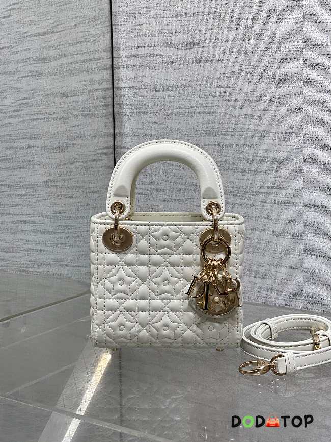 Dior mirco mini white bag size 12x10x5cm - 1