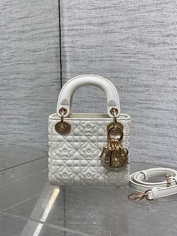 Dior mirco mini white bag size 12x10x5cm