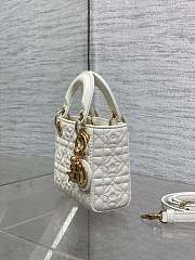 Dior mirco mini white bag size 12x10x5cm - 5