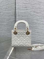 Dior mirco mini white bag size 12x10x5cm - 6