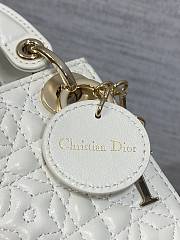 Dior mirco mini white bag size 12x10x5cm - 4